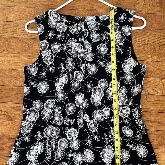 NWOT Talbots Fit & Flare Black & White Dandelion Dress Size 4 - Picture 12 of 16
